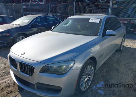 2013 BMW 740Li from USA, damaged, VIN WBAYE4C5XDD137025